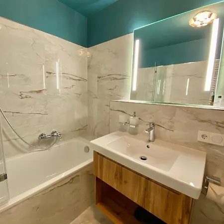 Apartmenthaus Am Dom Comfort Suite Mit Parkplatz Zwickau Exterior photo